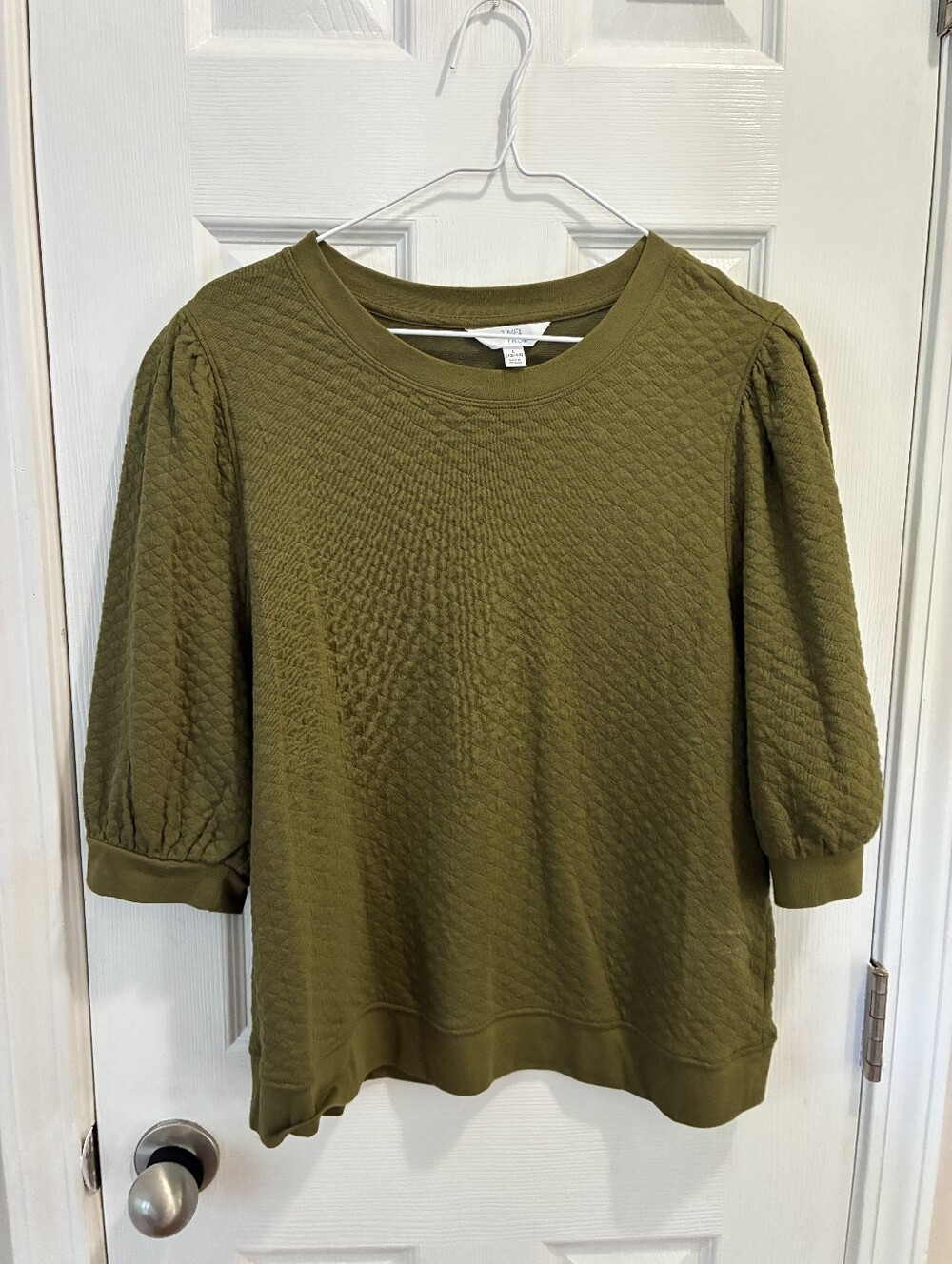 Time and Tru Olive Quilted Puff-Sleeve Blouse